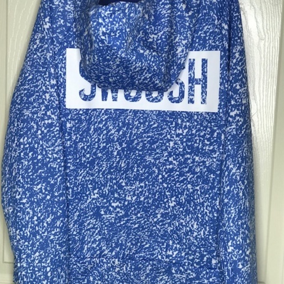 Boy's Nike SWOOSH Dri-Fit Pullover - Picture 3 of 6